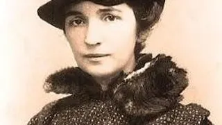 EXPOZITIE DE FOTOGRAFIE DEDICATA FEMEILOR CARE AU MARCAT SECOLUL XX