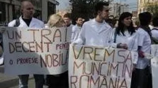 Medicii rezidenti ies in strada