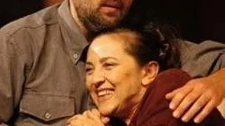 TEATRUL MIC PREZINTA ''CUM IUBESTE CEALALTA JUMATATATE''