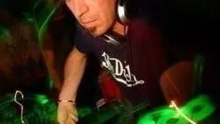 BENNY BENASSSY MIXEAZA PE COMPILATIA "TOOLROOM KNIGHTS"