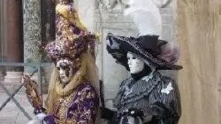 FANTEZIE SI CULOARE LA CARNAVALUL DE LA VENETIA