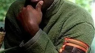 PARTY : KEVIN SAUNDERSON REVINE IN BUCURESTI