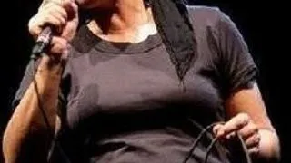 SINEAD O'CONNER VA CONCERTA LA BUCURESTI