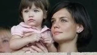 SURI CRUISE VA URMA CURSURI DE SCIENTOLOGIE
