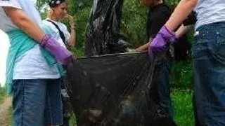 VOLUNTARI AMERICANI, FRANCEZI SI SPANIOLI I-AU AJUTAT PE CEI ROMANI LA STRANGEREA GUNOAIELOR DIN DELTA DUNARII SI VALEA ARIESULUI