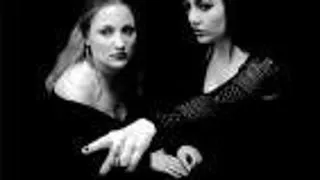CONCERT CU ELENI SI SOUZANA VOUGIOUKLI: OCOLUL LUMII IN... OCTAVE