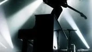 EDITORS CONCERTEAZA IN ROMANIA