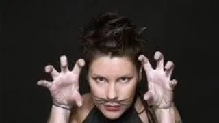 MISS KITTIN IN PREMIERA IN ROMANIA