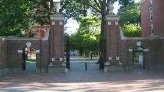 4 romani intra anual la Harvard