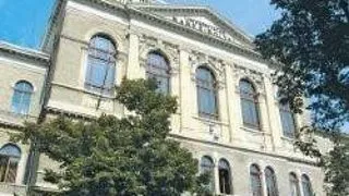 LANSARE DE CARTE LA UBB: LIMBA DE LEMN IN PRESA