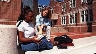 SCHOLARSHIPS AT SIMPSON COLLEGE, USA