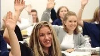 STUDENTII, TRATATI CA NISTE COPII DE GRADINITA