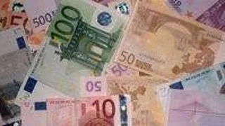Statul da 4.000 de euro pe an pentru fiecare student