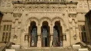 Mai putine credite pentru absolvirea unui an de facultate