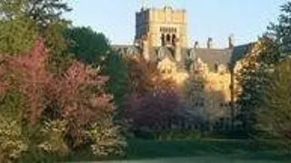 Scholarships for women, Saint Mary's College, Univ. of Notre Dame, SUA