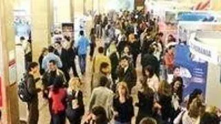 Cum te faci remarcat la targurile de joburi