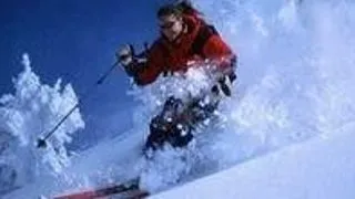 4 articole vestimentare esentiale pentru o vacanta pe partie