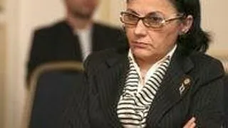 E. Andronescu: Basescu e dezinformat de oamenii sai