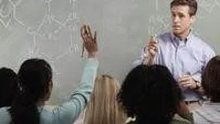 Cum i te adresezi profesorului de curs