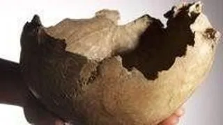 Stramosii nostri foloseau cranii pe post de vase de baut