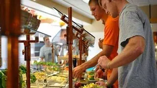 Cum sa cheltuiesti mai putin pe mancare cand studiezi in strainatate