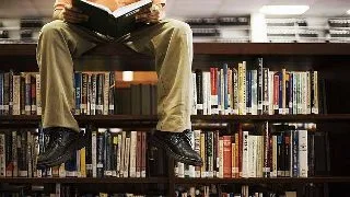 5 tipuri de studenti peste care dai la biblioteca in sesiune