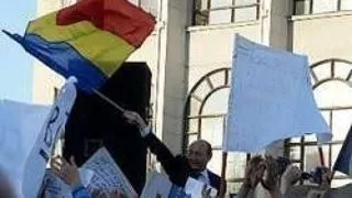 CUM VAD TINERII DEMITEREA LUI BASESCU