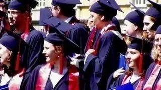 Doctorate doar la universitatile de top