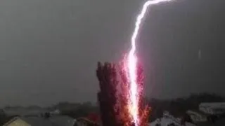 Cele mai bizare povesti despre trasnete