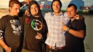 Sambata asta, Niste Baieti continua turneul national de punk la Busteni
