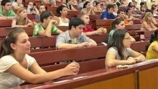 Numarul studentilor de acum si din anul 1990. Afla cum a evoluat!