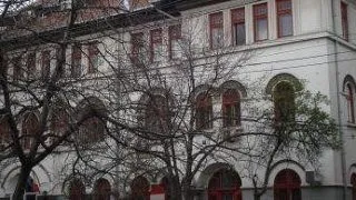 Profesorii de la SNSPA fac un apel pentru lumea academica
