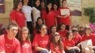 Shakespeare School lanseaza "Essay Competition"