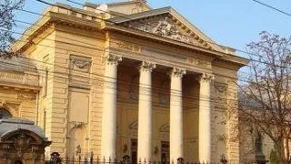 Doctorul Ciomu a revenit la catedra, preda cursuri despre taierea penisului