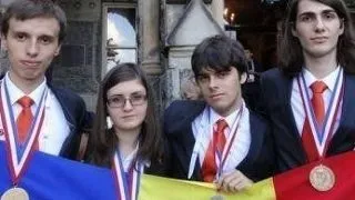 Olimpic roman la chimie, admis la Universitatea Yale