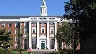 Fundatia Universitatii Harvard a devenit actionar la Facebook