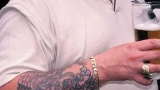 Studiu: oamenii cu tatuaje beau mai mult alcool decat ceilalti