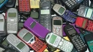 4 moduri profitabile de a scapa de telefonul vechi