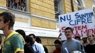 Studentii Universitatii Bucuresti protesteaza impotriva cresterii nejustificate a taxelor