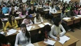Studentii tunisieni din Cluj vor avea mai mult timp pentru obtinerea actelor de sedere