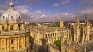 Afla cum poti prinde o bursa de studiu la Universitatea Oxford!