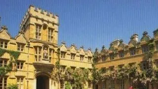 Universitatile din Marea Britanie primesc studenti la mijlocul anului