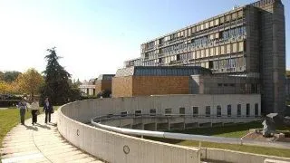 Analysing Political and Social Sequences
