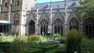 Teaching in English (CLIL)