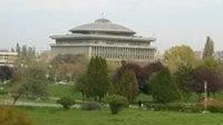 Facultate de trei ani