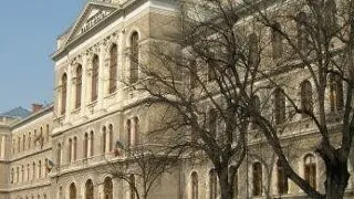 Universitatea Babes-Bolyai vrea admitere pe baza de examen