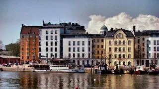 3 DOCTORAL STUDENT POSITIONS in the Finnish Doctoral Programme in Economics