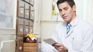 Burse la facultatile de Farmacie din toata tara. Afla ce studenti pot participa la program!