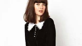 Sexy si fancy: top 5 costume de Halloween cu rochie neagra
