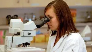 Burse de cercetare de 150.000 de lei pentru studenti medicinisti. Iata cum le poti obtine!